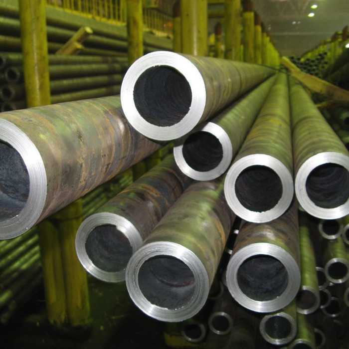 Труба бесшовная горячедеформированная 89х8 мм